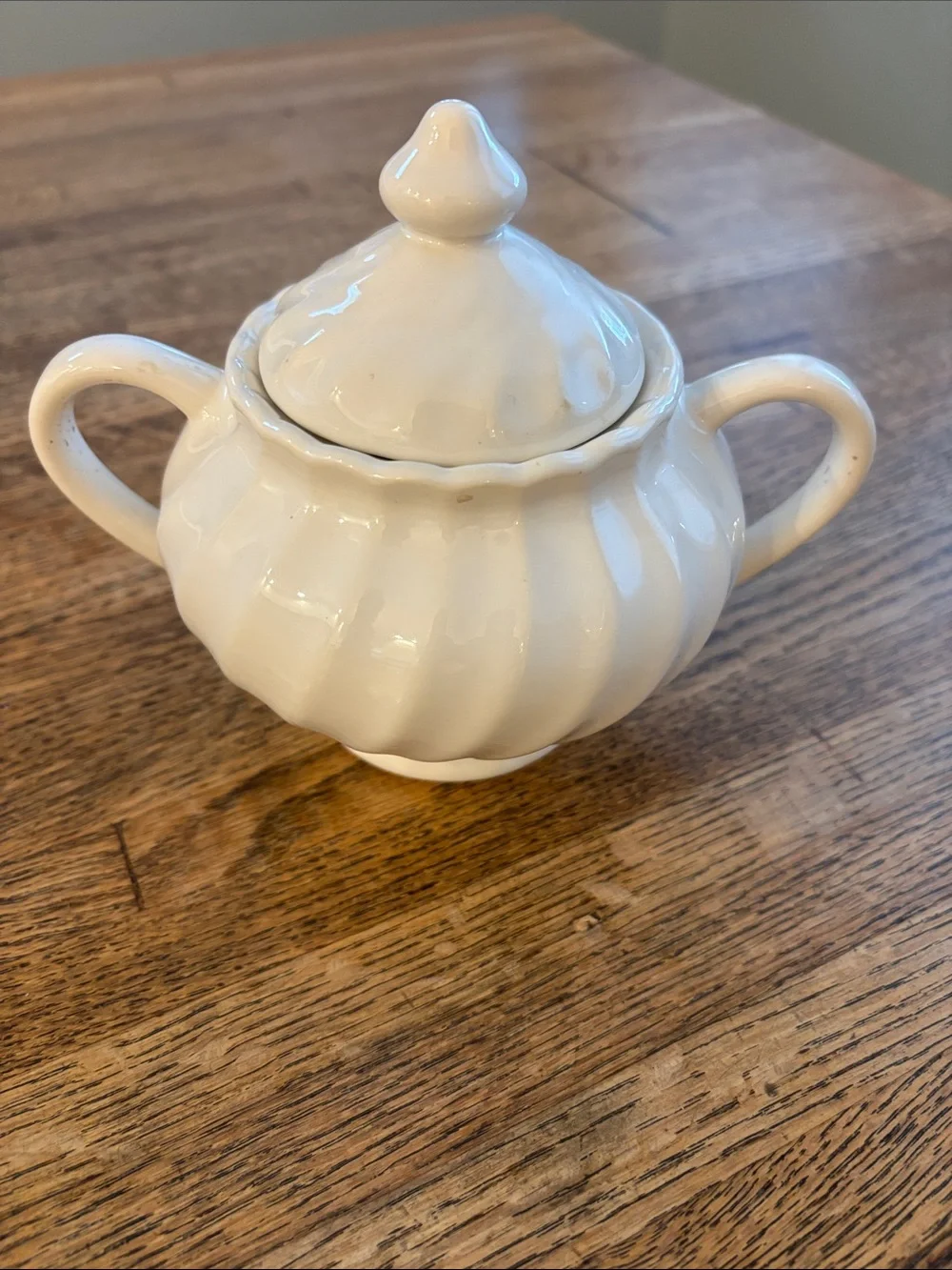 Vintage White Swirl Rib Pattern Ceramic Sugar Bowl with Lid and Double Handles